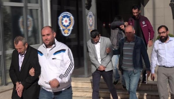 Dolandırıcılar tapu işlemi sırasında 35 bin liraya alıp kaçtı