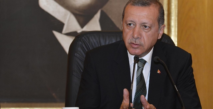 Erdoğan: 15 bin askerimiz tankıyla topuyla hazır bekliyor