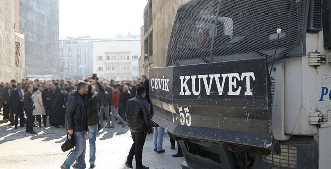 Van'da gösteri ve yürüyüşler 10 gün boyunca yasaklandı