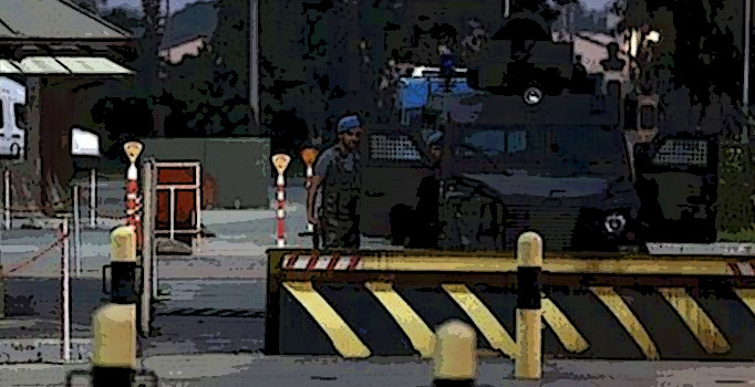 Darbeciler askeri üsse 'paket' parolasıyla girmişler