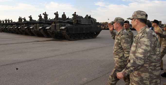 Orgeneral Hulusi Akar, Şırnak ve Silopi'de konuşlu birlikleri denetledi