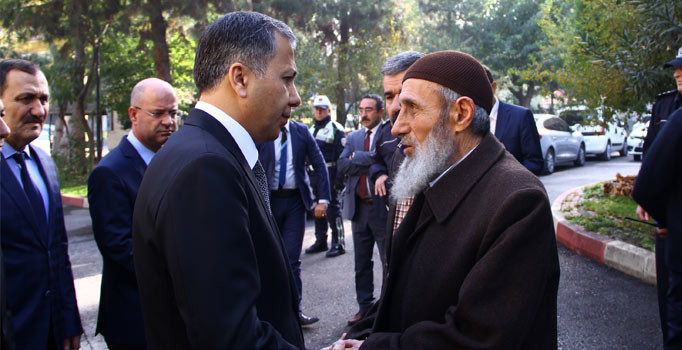 Muhammet Fatih Safitürk'ün babası: Vatan, uğruna şehit olan varsa vatandır