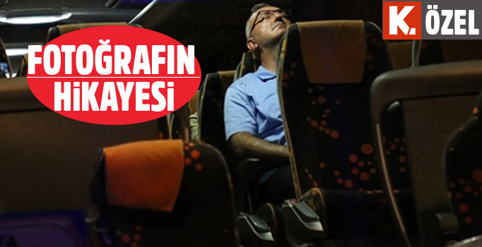 Kaş göz işaretiyle darbecilere darbe