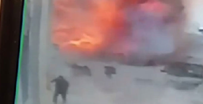 DAEŞ Azez'de bomba yüklü araçla saldırdı: Ölü ve yaralılar var | Son dakika haberleri