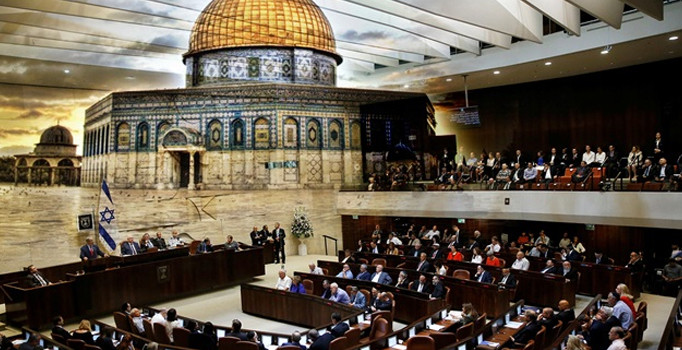 Arap asıllı İsrailli milletvekili İsrail Parlamentosunda ezan okudu