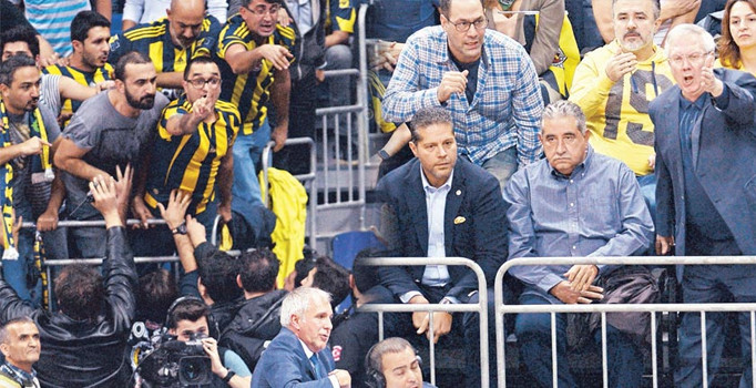 Fenerbahçe-Galatasaray derbisi öncesi gerilim had safhada