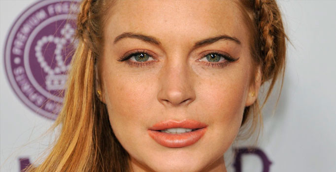 Lindsay Lohan Erdoğan’ı RT’ledi, Trump’a seslendi