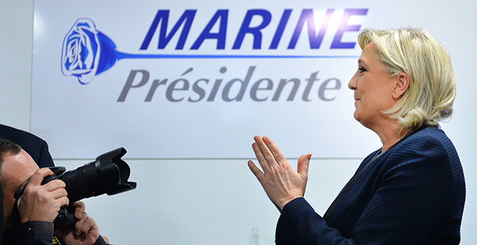 Fransa'da aşırı sağcı Ulusal Cephe (FN) Lideri Le Pen seçim kampanyasını tanıttı