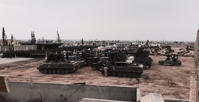 Hizbullah: Suriye'deki askeri geçit törenimiz açık ve net bir mesaj