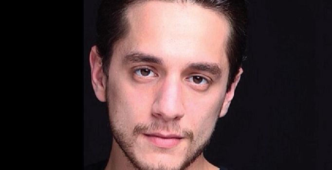 Sercan Badur dev böceklerle selfie çekti