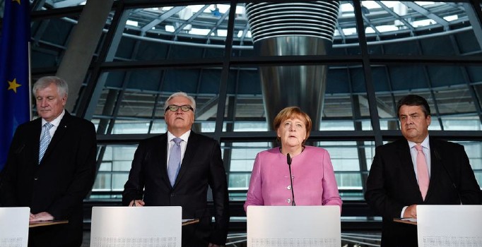 Steinmeier'in cumhurbaşkanlığı adaylığı resmen açıklandı