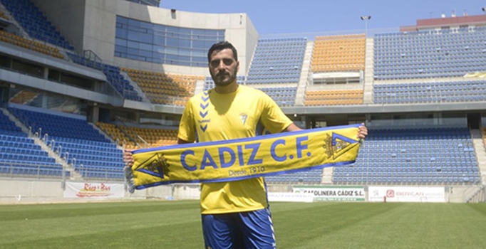 Daniel Güiza ölüm tehditleri 
eşliğinde Cadiz'e transfer oldu