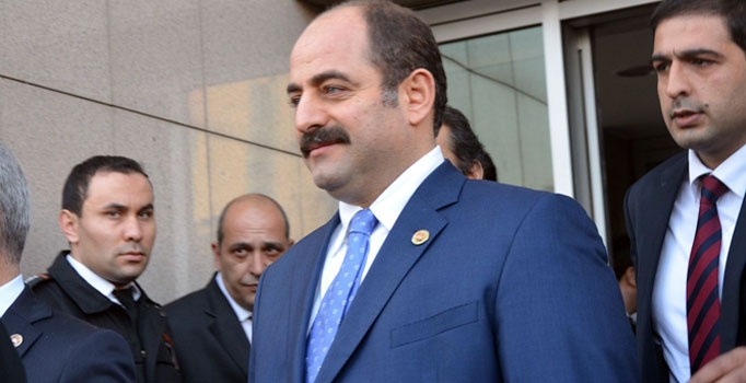 Zekeriya Öz ve Celal Kara 
Ermenistan'a sığındı