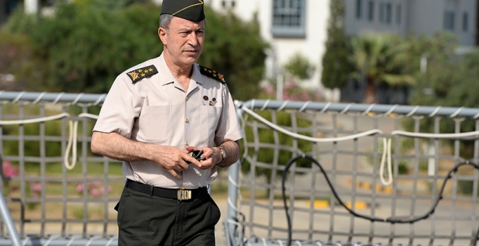 Ulusalcı kesimde 
Hulusi Akar rahatsızlığı