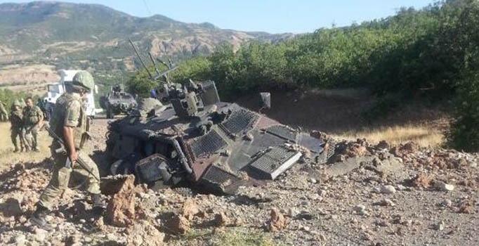 PKK'nın mayınlı 
saldırısı kamerada!