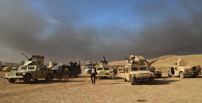 Haşdi Şabi, Telafer ile Suriye arasındaki bağlantı yollarını kesti