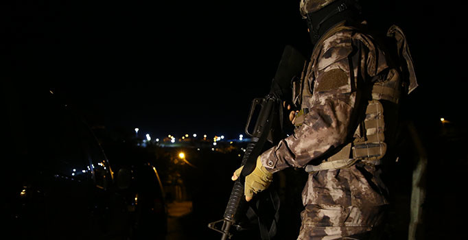 Emniyet teyakkuzda: Eylem hazırlığındaki 2 kadın terörist aranıyor | Son dakika haberleri