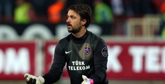 Onur Kıvrak'ın yerine 
Esteban Alvarado