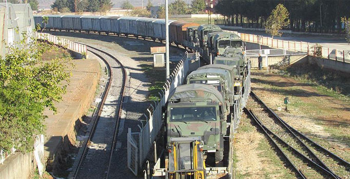 İstanbul'dan sevk edilen askeri araçlar Gaziantep'te