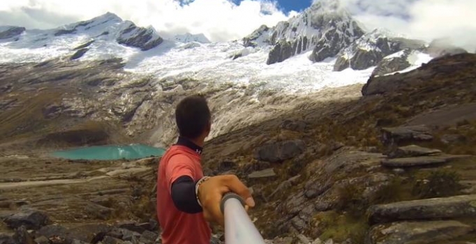 Üç yıllık dünya turu 
dört dakikalık videoda