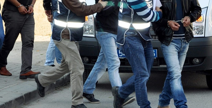 Kayseri'de polis ekipleri uyuşturucu satanlara darbe vurdu: 214 şahıs gözaltına alındı