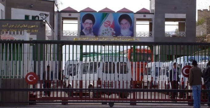 İran kendi generalini yalanladı: Sınırlar açık