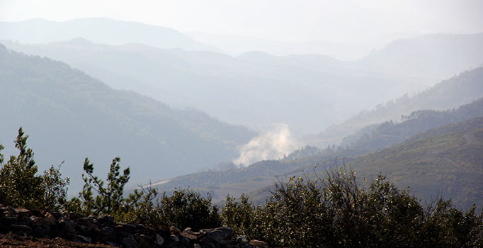 Hatay Yayladağı'na kırsal alana rejim bölgesinden top mermisi atıldı