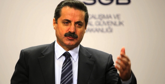 3 dönemlik bakanlar
1.5 aydır maaş alamıyor