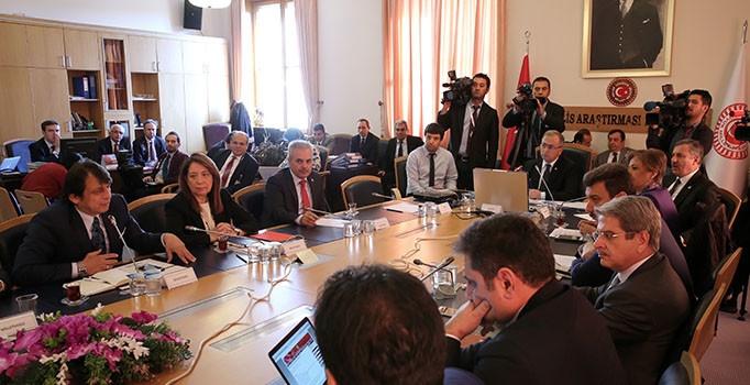 Petek: Erdoğan ve Yıldırım'dan komisyona davet gelirse buna katılırız