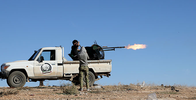 Esad rejiminin El Bab’ın 3 kilometre kadar yakınına ulaştığı iddia edildi