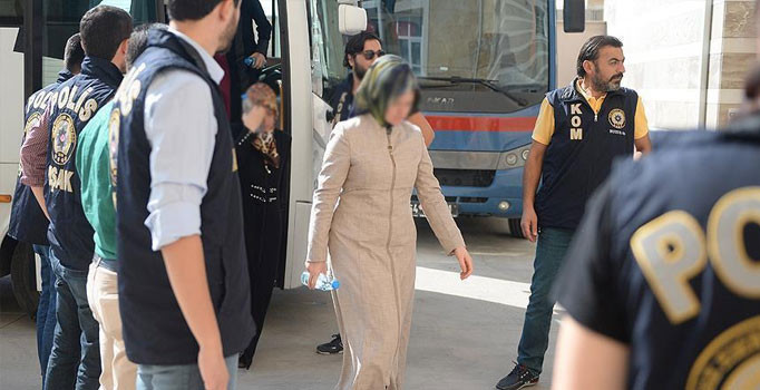 Kayseri'de FETÖ 'ablalarına' yönelik operasyon: 8 tutuklama | Son dakika