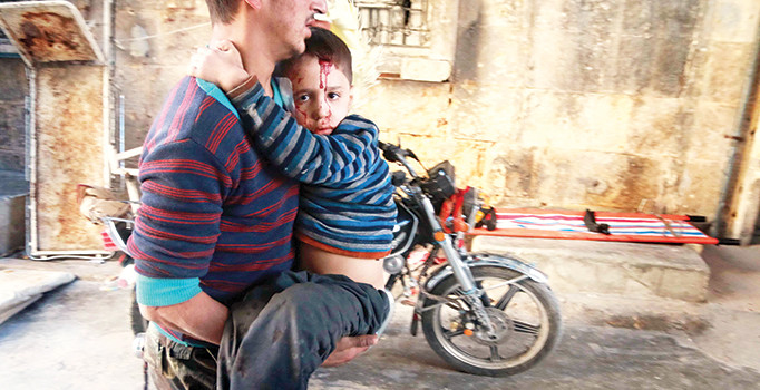 Dünyanın gözü önünde Halep’te siviller can vermeye devam ediyor