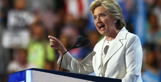Clinton kritik eyaletlerdeki oyların yeniden sayımı için atağa geçti