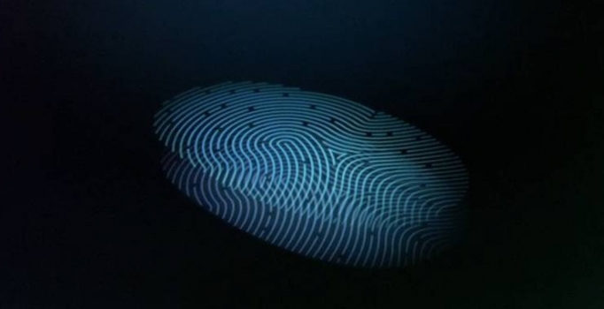 Sony Xperia Z5 
 parmak izi okuyucusu ile geliyor