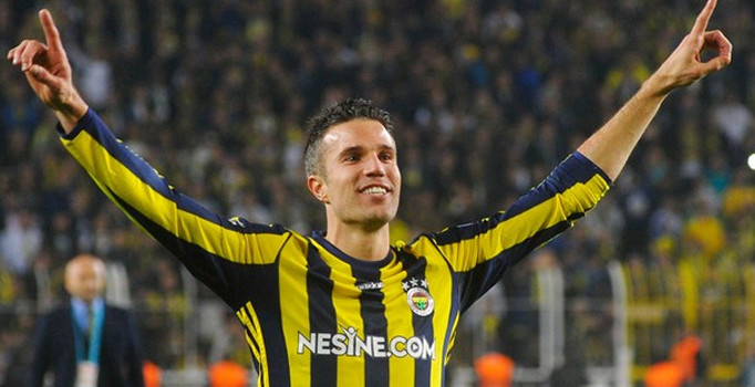 Robin van Persie takıma geri dönüyor