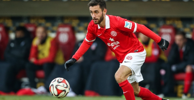 F.Bahçe Yunus Mallı ile masaya oturacak