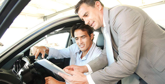 Lüks araç ve konut yok satıyor