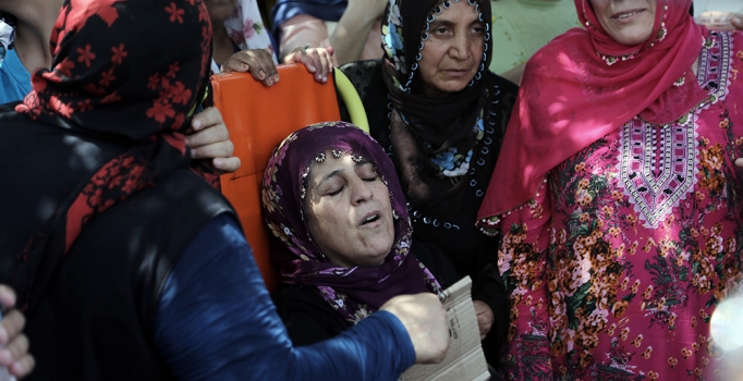 Şehit onbaşının cenazesinde 
yürek yakan feryatlar