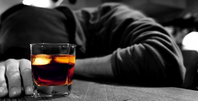 Alkol bağımlısı adam bir günde 3 kez intihara teşebbüs etti