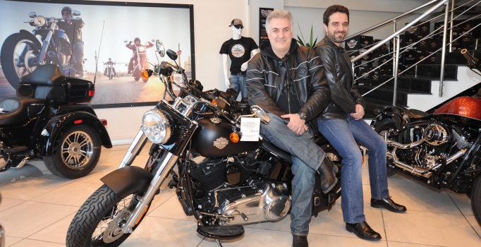 Tamer Karadağlı festivale eski eşiyle katıldı