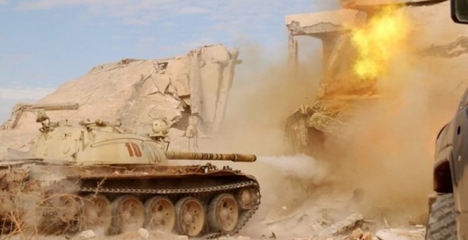 DAEŞ'in Libya'daki kalesi Sirte ordu birlikleri eline geçti