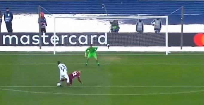 Beşiktaş'ı çıldırtan hakem kararı!