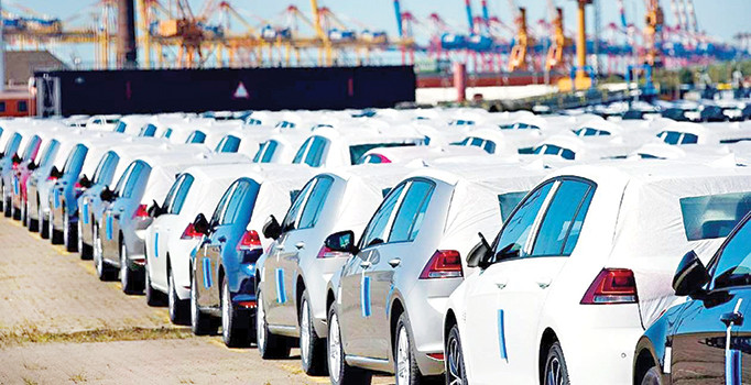 Kasımda ithal otomobile 10 milyar dolar gitti