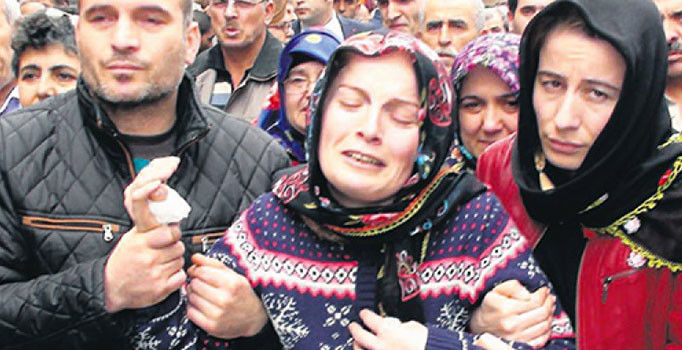 Türkan Karakütük'ün annesine mahkeme başkanından uyarı: Doğrudan içeri gidersin