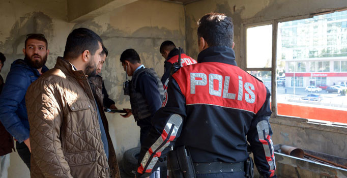 'Adana 01' dizisinin platosuna polis baskını