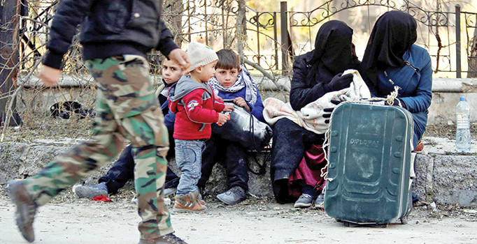 Halep’ten kaçanlar toplama kampına