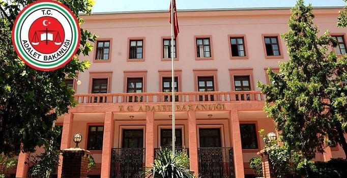 Uzman erbaşlıktan ayrılanlar arasından 4 bin yeni gardiyan alınacak