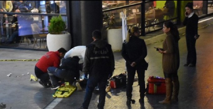 Tekirdağ'da ölümle pençeleşen genci kahvelerini yudumlayarak ölümü izlediler | Video