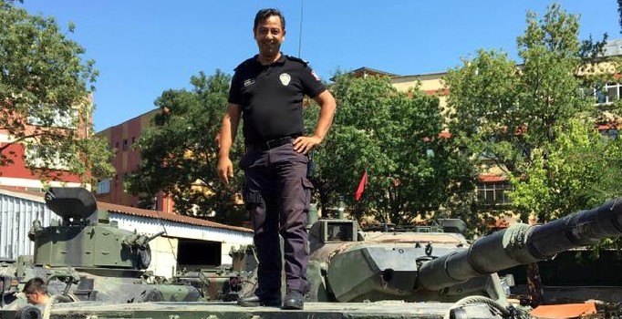 Şehit polisten duygulandıran paylaşım: İnşallah bizlere de Allah şehitlik nasip eder