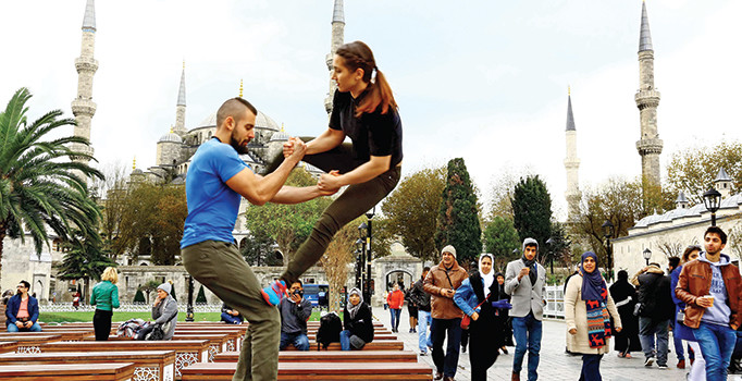 Şehirde yeni trend sokak antrenmanı